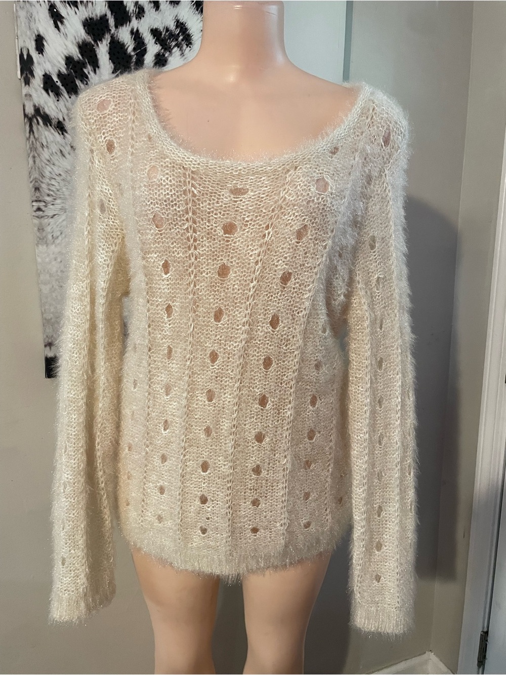 Allison Brittney Cream Fuzzy Openwork Scoop-Neck Sweater winter snow puff Large